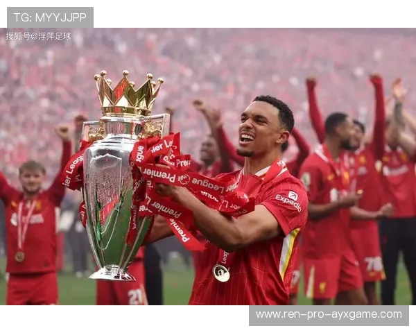 利物浦连续推进撕裂空间，阿诺德远射轰破大门